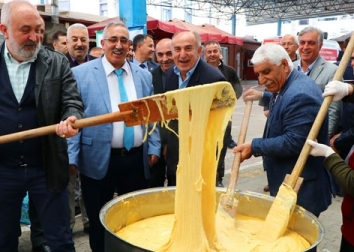 Çiftlikköy Kapalı Pazaryeri Mıhlama Etkinliği