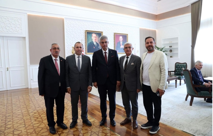 Sağlık Bakanımızı Makamında ziyaret ettik.