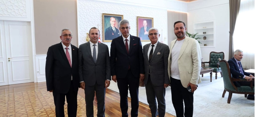 Sağlık Bakanımızı Makamında ziyaret ettik.